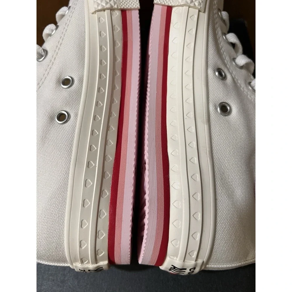 Converse A10717C Valentine's Day Unisex Sneakers In White Red Youth 3